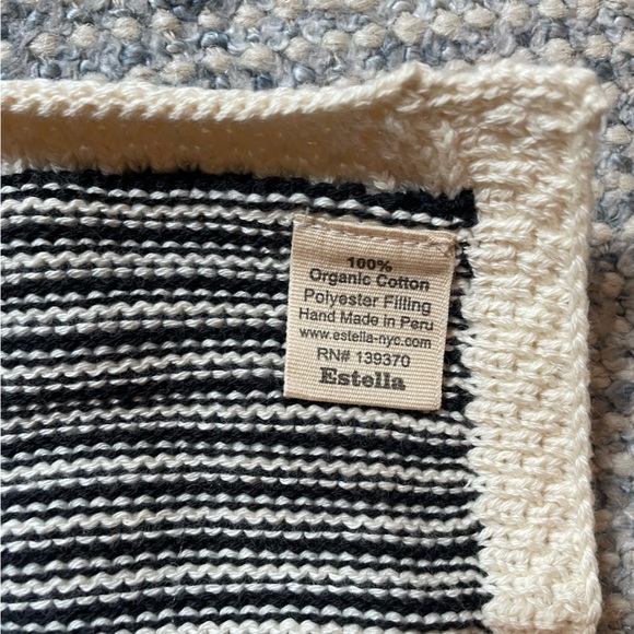 Estella NYC gift set: taxi blanket, pretzel and hot dog toys - Picture 4 of 11